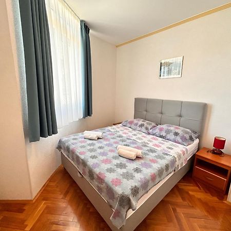 Apartments Plavi Biser シベニク エクステリア 写真