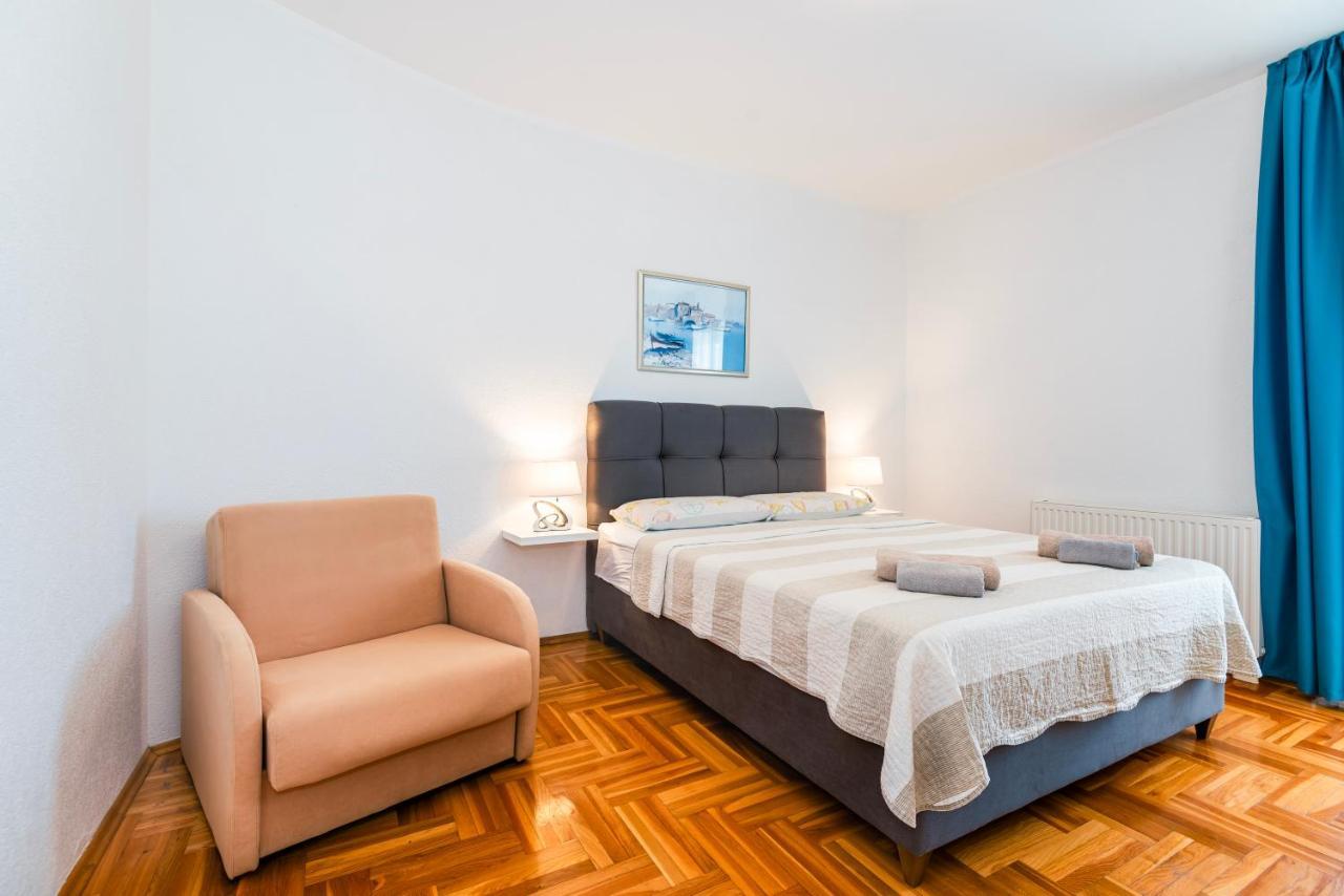 Apartments Plavi Biser シベニク エクステリア 写真
