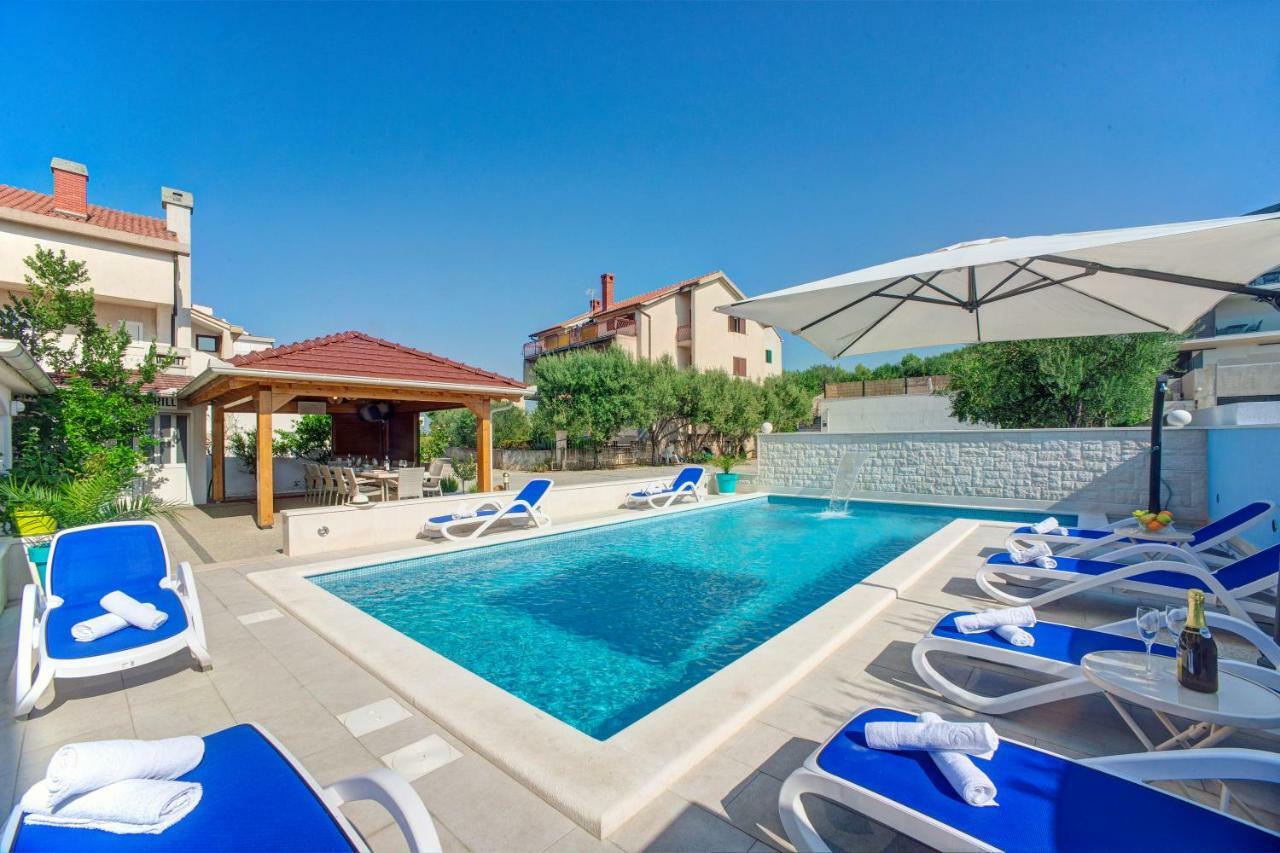 Apartments Plavi Biser シベニク エクステリア 写真