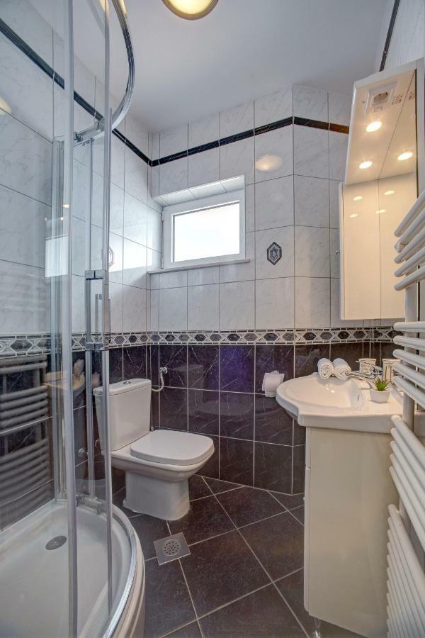 Apartments Plavi Biser シベニク エクステリア 写真
